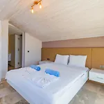 Azure Dream Vila Kaş