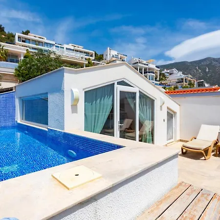 Azure Dream Vila